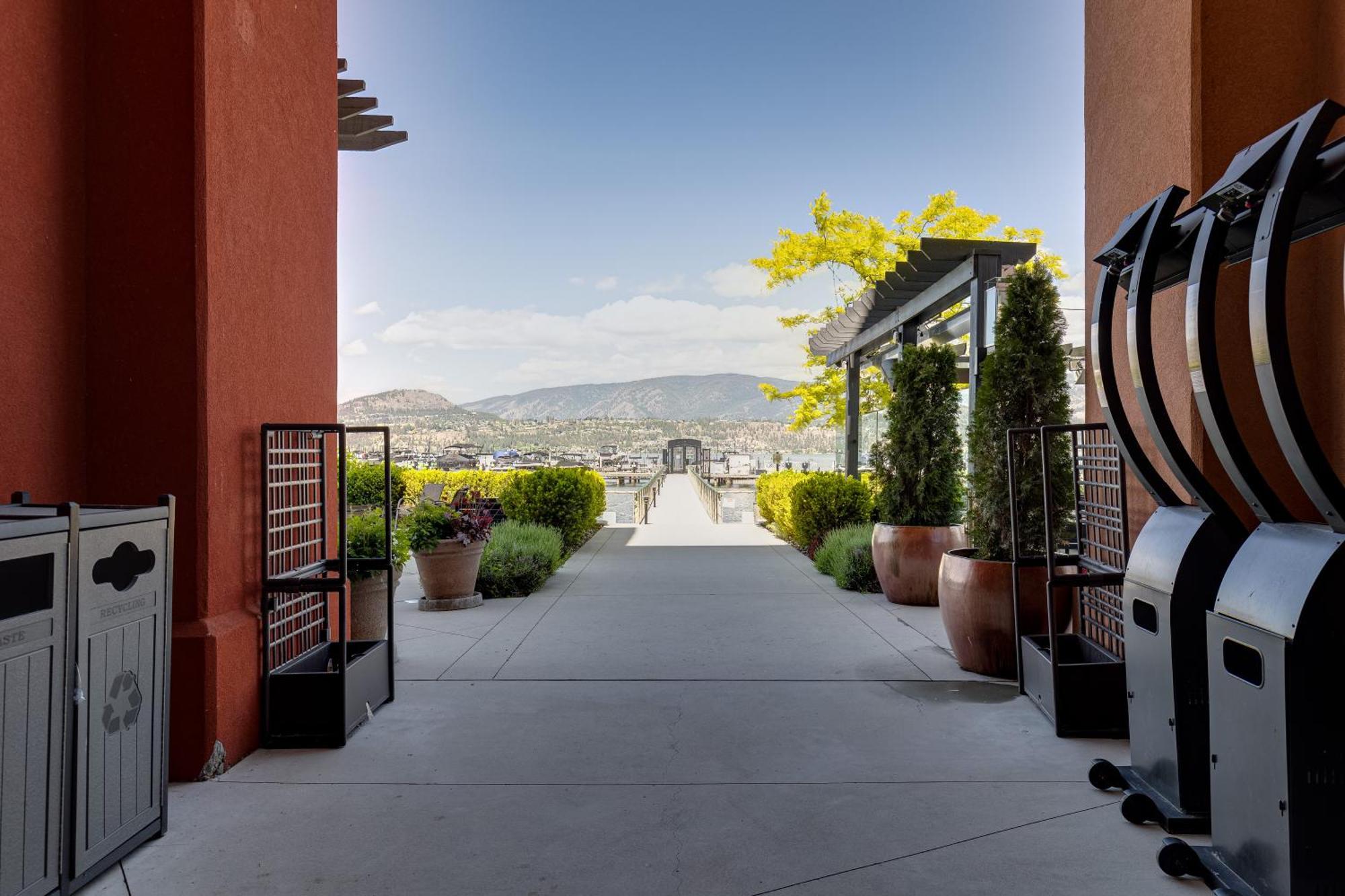 Manteo At Eldorado Resort Kelowna Extérieur photo